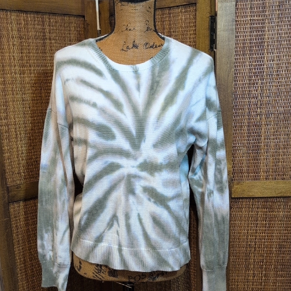 Olive Knit Spiral Cotton blend Long Sleeve Sweater Top By Deaign History